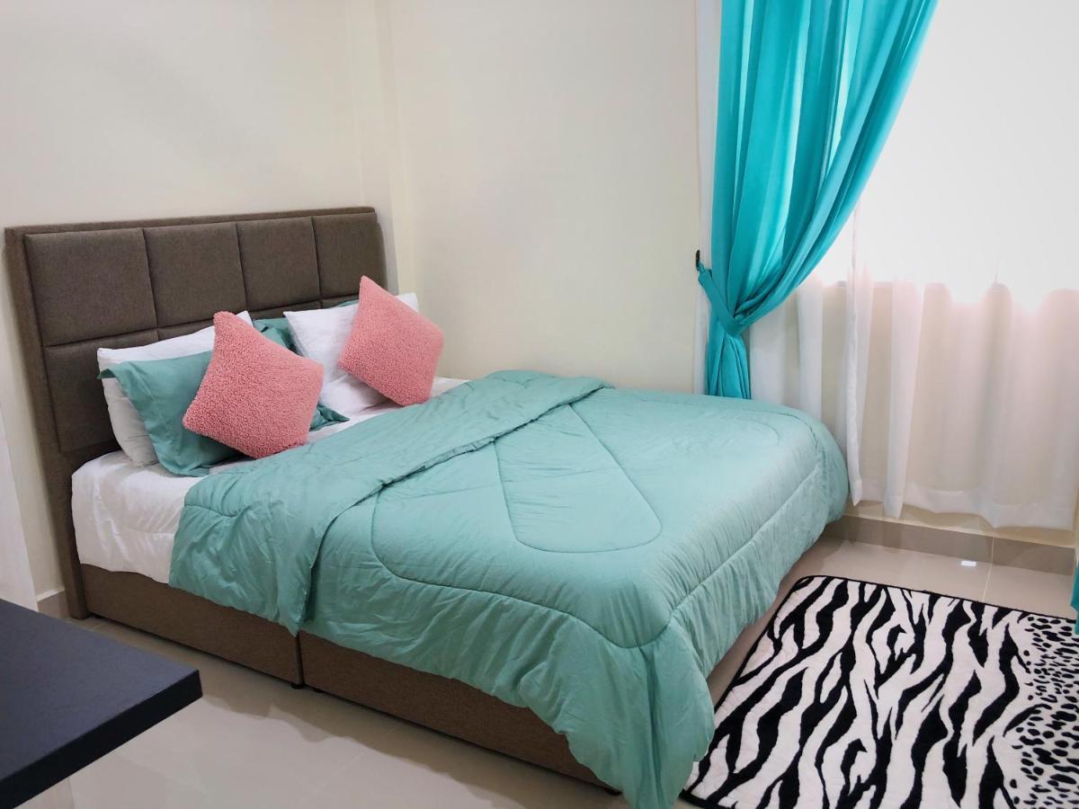 Homestay Farah Tiara Duta Kondominium 암팡 외부 사진